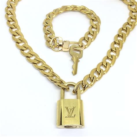 lock chain necklace louis vuitton|louis vuitton monogram necklace.